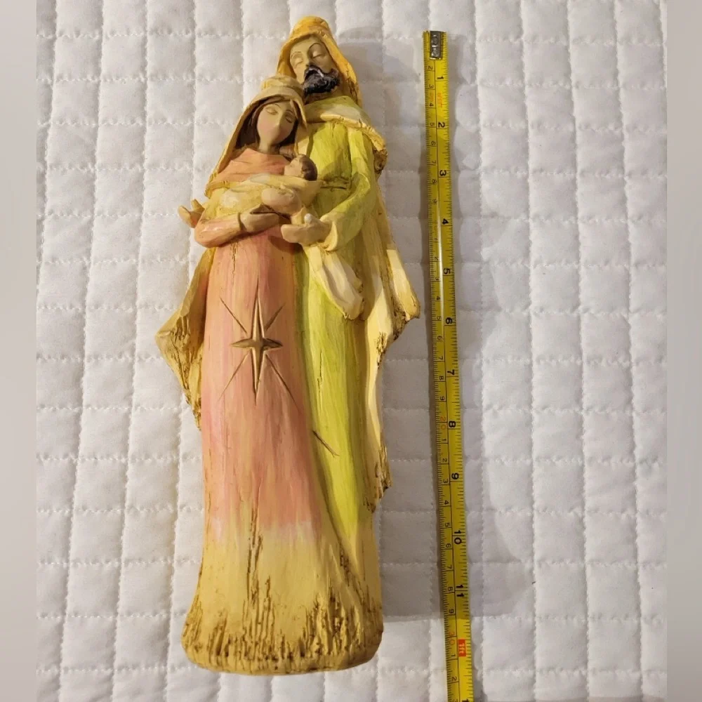 RARE Nativity Resin Figurine Unique Sculpt Holy Christmas Holiday Festive Winter